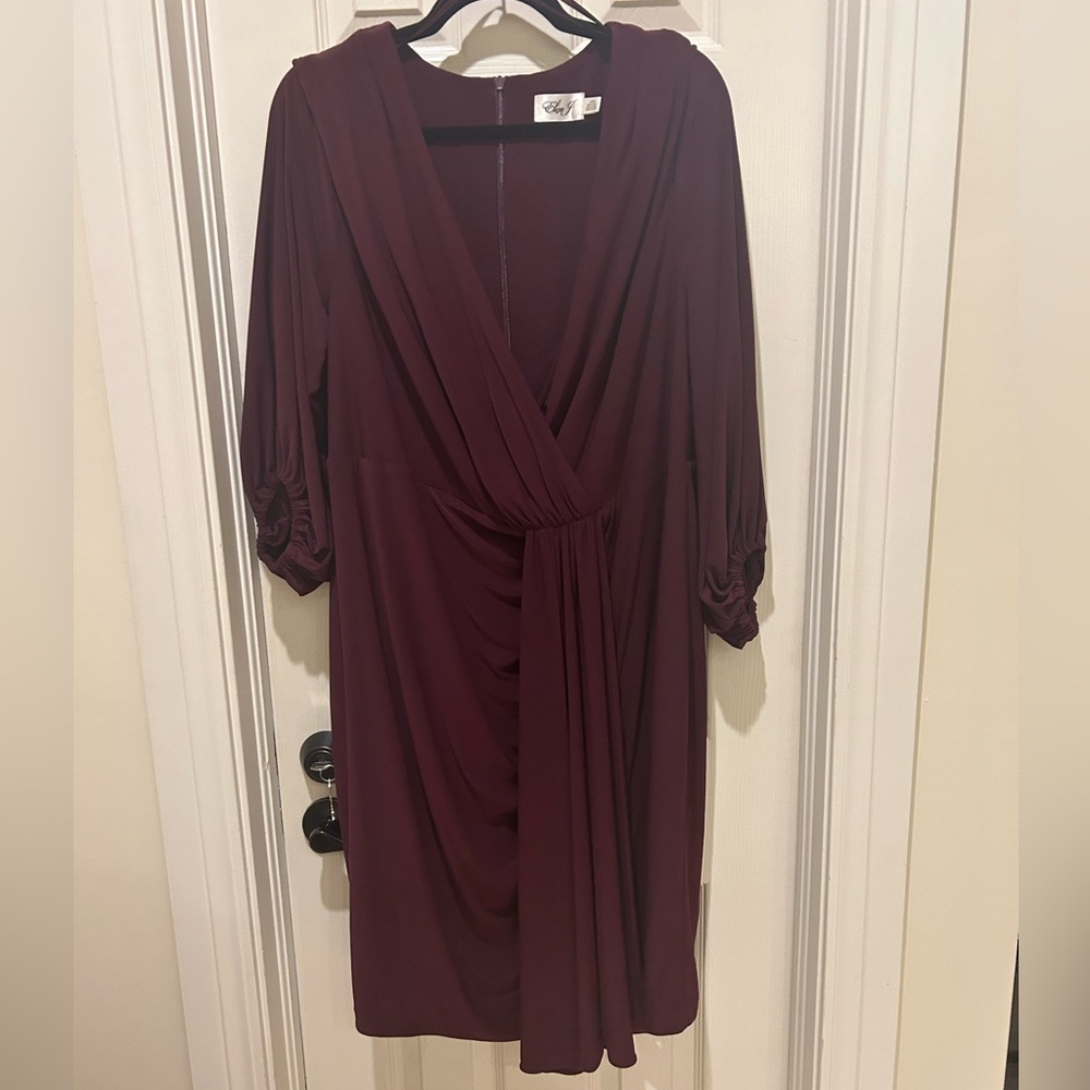 Eliza J maroon drapey cocktail dress size 16W